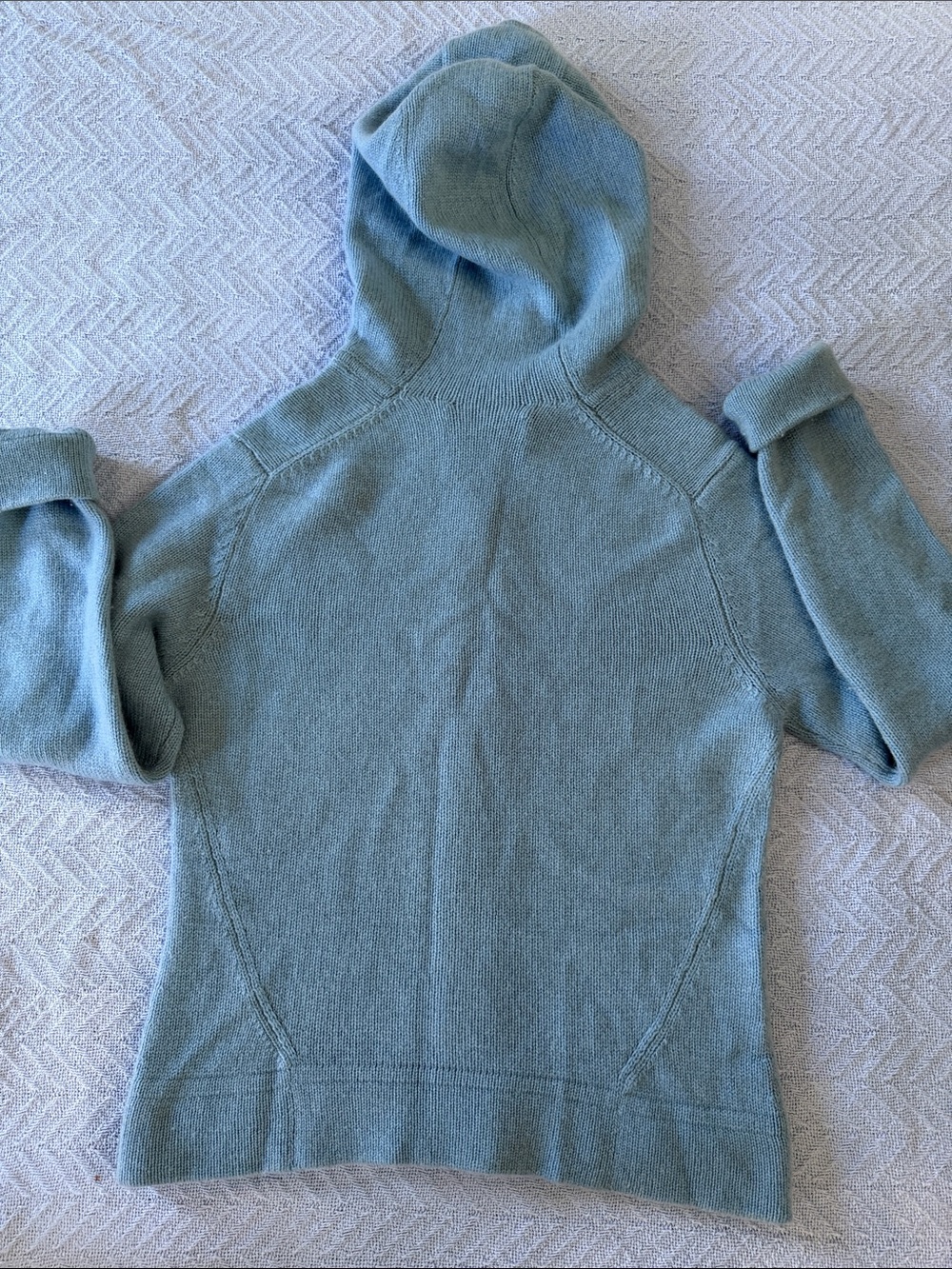 Bloomingdale’s Fiftynine Collection 100% Cashmere Zip front Hooded Sweater blue - Picture 5 of 5